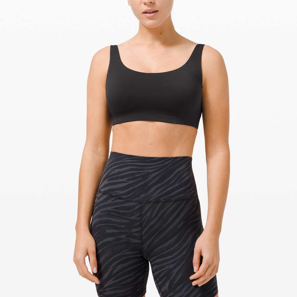 NWT Lululemon In Alignment Straight-Strap Bra *C/D Cup
BLACK - Picture 3 of 9